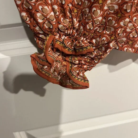 Blouse in Size Small - Picture 3 of 3